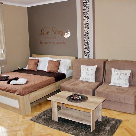 Apartment Cherry Zrenjanin Exterior photo