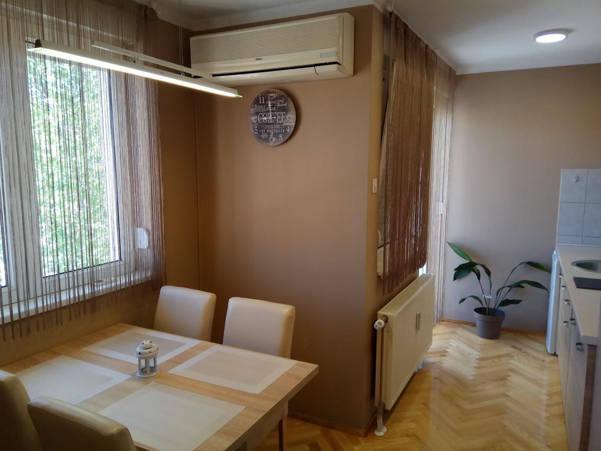 Apartment Cherry Zrenjanin Exterior photo